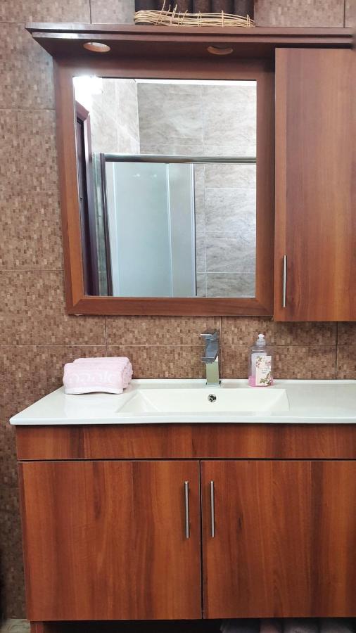 Villa Martini Dead Sea Neve Zohar Exterior foto